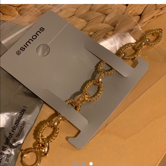 [2 for $15] BNWT Gold chain bracelet from Simons✨ - Picture 3 of 3
